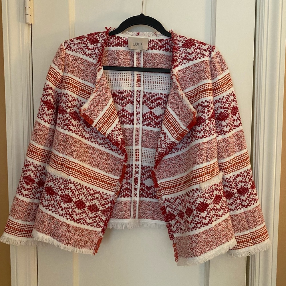 Women’s Red Patterned Open-Front Jacket - Picture 3 of 8
